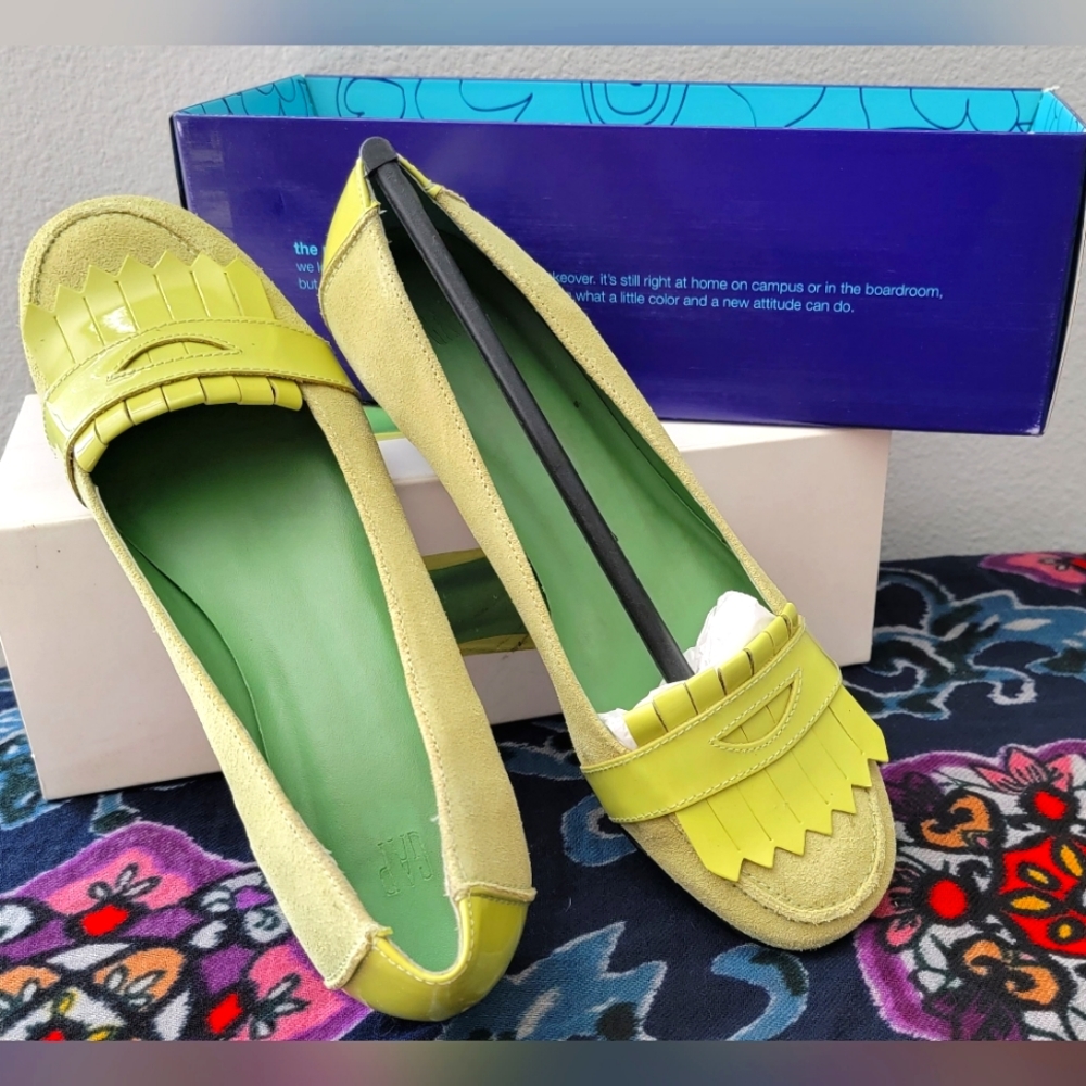 Gap Light Green Suede Loafer - Size 8
